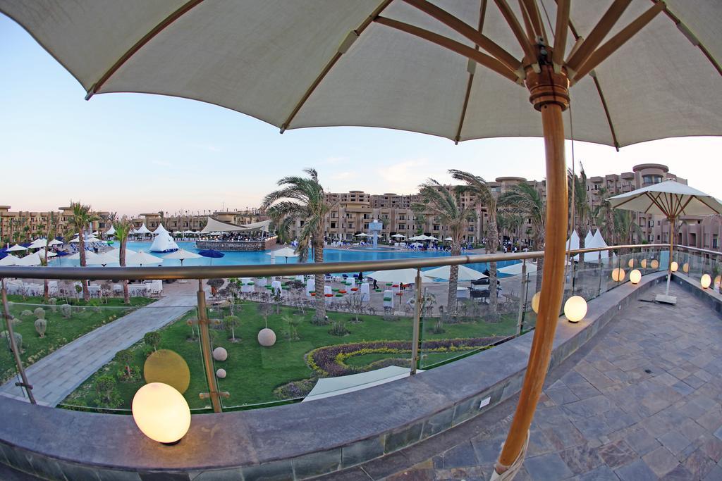 Grand Ocean El Sokhna Hotel Ain Sukhna Exterior foto The resort's pool area
