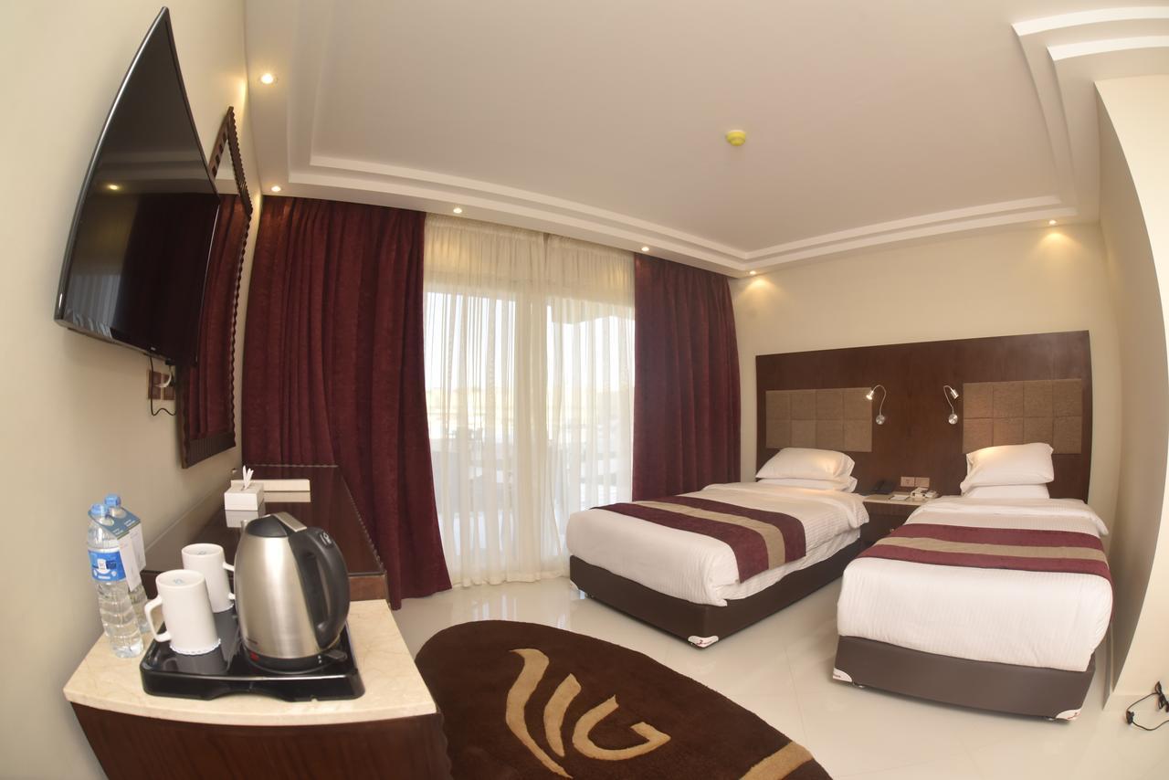 Grand Ocean El Sokhna Hotel Ain Sukhna Exterior foto A room at the hotel